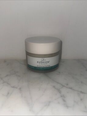 MONAT Skin Kushion De-Stressing Clay Mask - Cream with Teal Accent